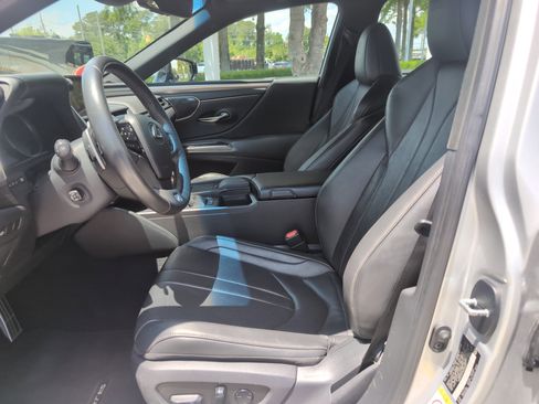 Used 2019 Lexus ES 350 F Sport w/ Accessory Package 2 FWD image 16