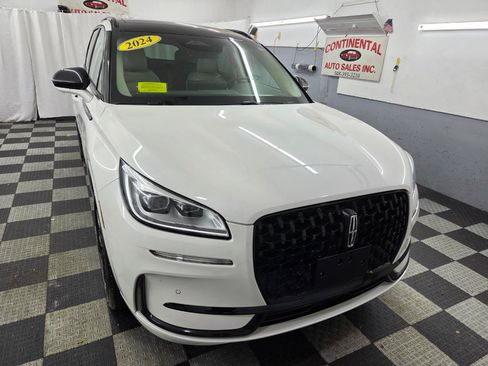 Used 2024 Lincoln Corsair Reserve w/ Equipment Group 201A AWD/4WD image 10