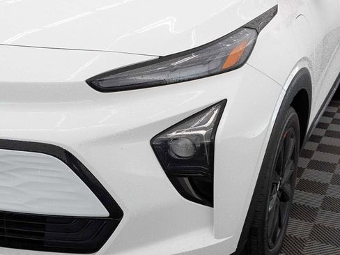 Used 2023 Chevrolet Bolt EUV Premier w/ Redline Edition FWD image 10