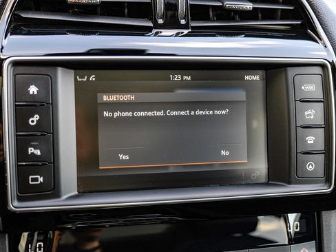 Used 2018 Jaguar F-PACE Prestige AWD/4WD image 27