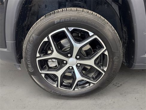 Used 2024 Jeep Compass Limited image 14