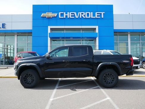New 2026 Chevrolet Colorado Trail Boss AWD/4WD image 3