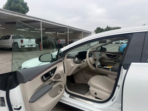 Used 2023 Mercedes-Benz EQS 450+ Sedan image 5
