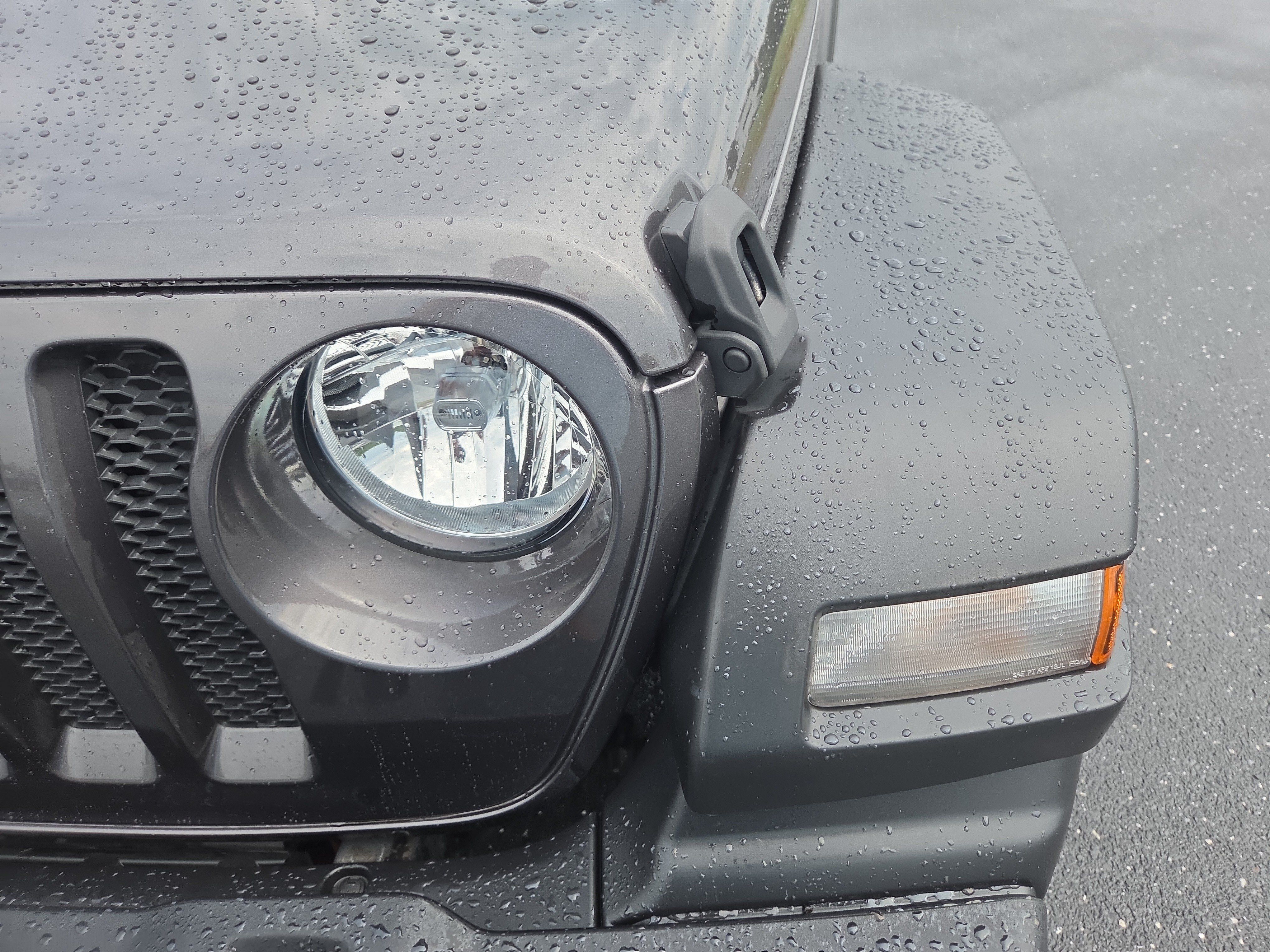Used 2022 Jeep Wrangler Sport AWD/4WD image 21