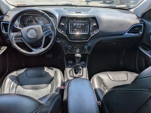 Used 2019 Jeep Cherokee Limited AWD/4WD image 29