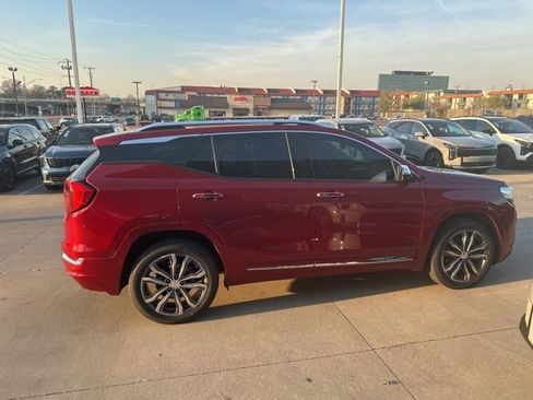 Used 2018 GMC Terrain Denali w/ Advanced Safety Package image 6