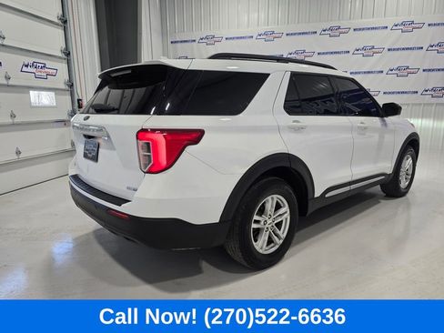 Used 2020 Ford Explorer XLT w/ Comfort Package AWD/4WD image 7