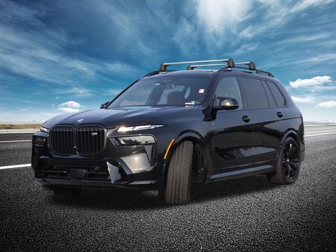 Used 2025 BMW X7 M60i AWD/4WD image 18