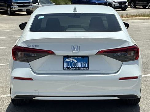 Used 2022 Honda Civic EX image 5
