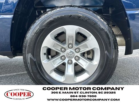 Used 2024 RAM 1500 Laramie AWD/4WD image 19