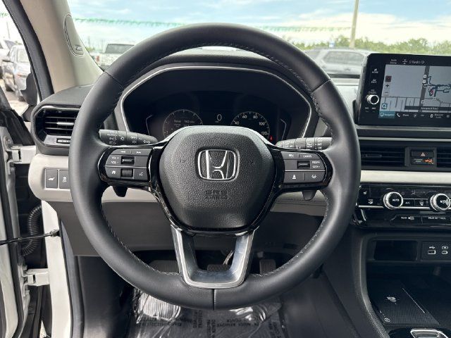 New 2025 Honda Pilot Touring image 38