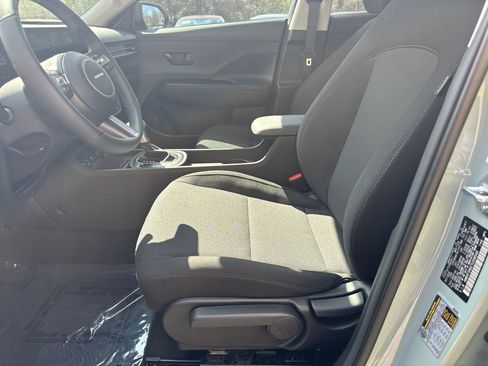 Used 2026 Hyundai Kona SEL Sport image 9