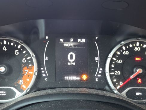 Used 2017 Jeep Renegade Altitude FWD image 7