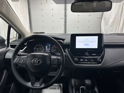 Used 2025 Toyota Corolla LE image 16