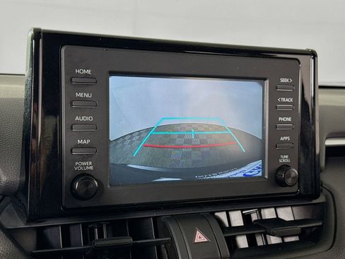 Used 2019 Toyota RAV4 XLE image 17