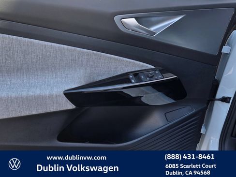 Used 2023 Volkswagen ID.4 Pro RWD image 10
