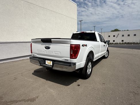 Used 2021 Ford F150 XLT w/ Trailer Tow Package AWD/4WD image 3