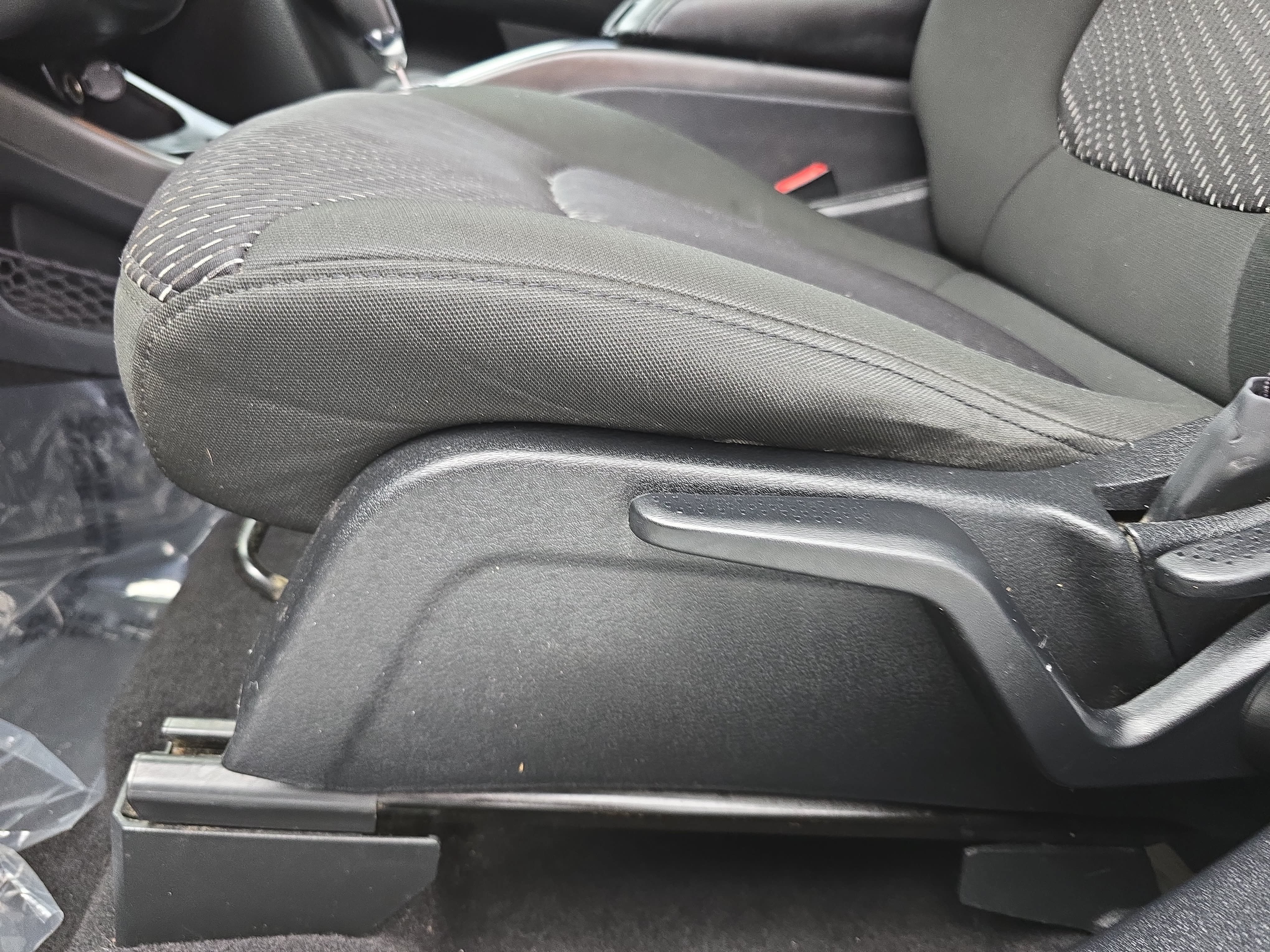 Used 2020 Dodge Journey SE FWD image 27