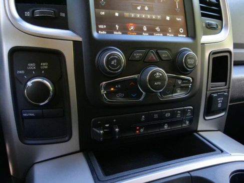 Used 2018 RAM 2500 Big Horn AWD/4WD image 11