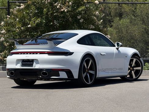 Used 2024 Porsche 911 Carrera S RWD image 7