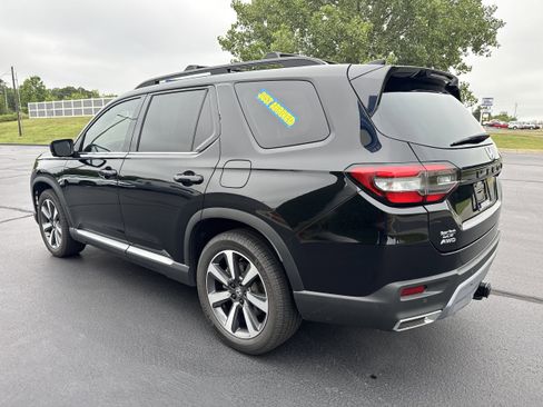 Used 2023 Honda Pilot Elite image 10