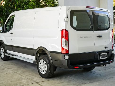 Used 2024 Ford Transit 250 Low Roof w/ Exterior Upgrade Package RWD image 4