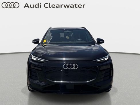 Used 2025 Audi Q6 e-tron Prestige w/ 20" Wheel Package AWD/4WD image 5
