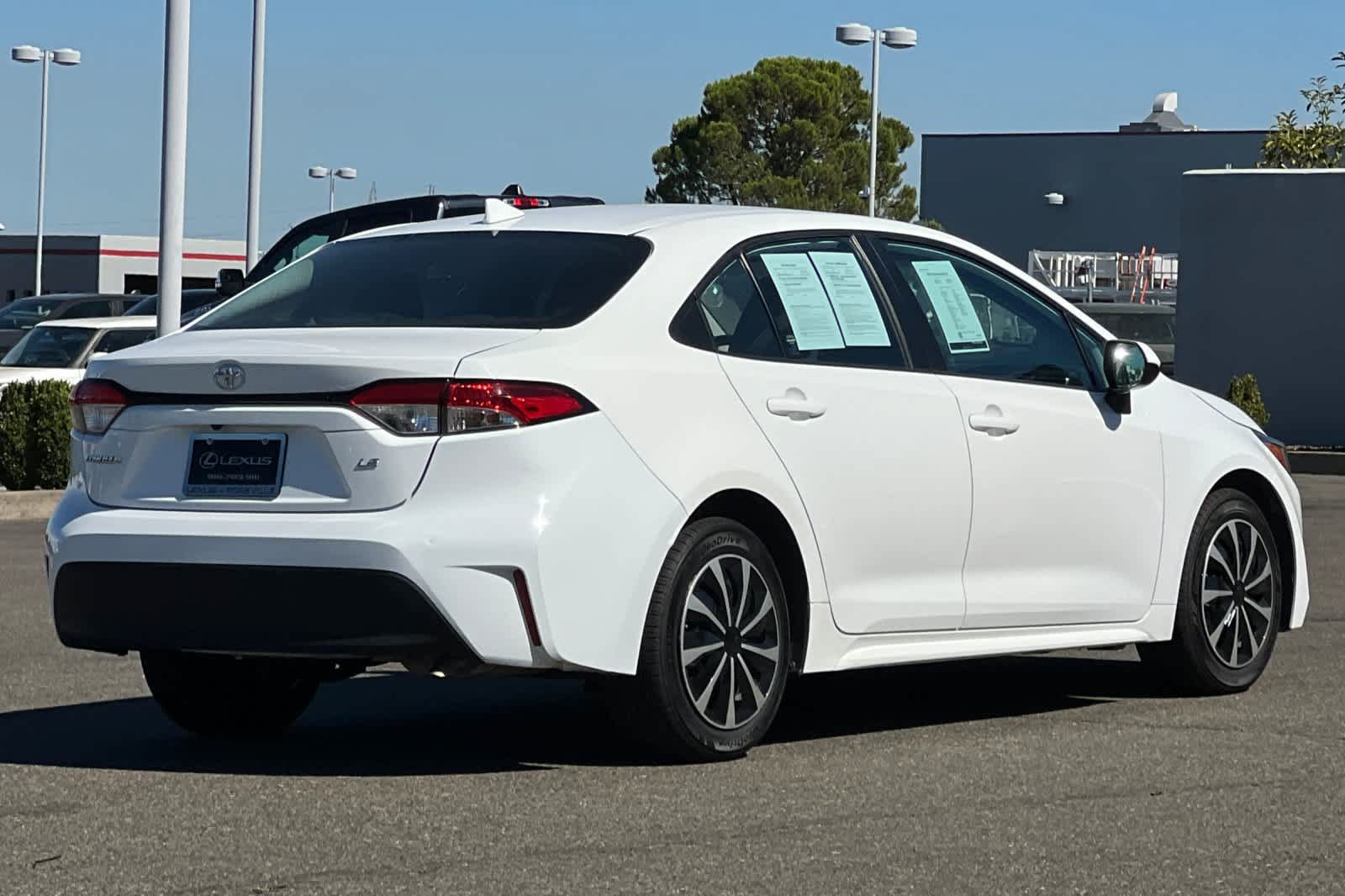 Used 2023 Toyota Corolla LE FWD image 2