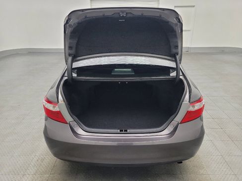 Used 2017 Toyota Camry LE image 29