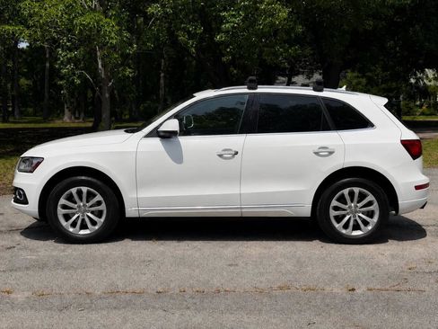 Used 2015 Audi Q5 2.0T Premium Plus w/ Technology Package AWD/4WD image 2
