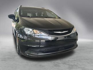 Used 2021 Chrysler Voyager Lxi FWD video 2