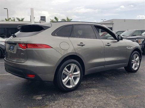 Used 2018 Jaguar F-PACE R-Sport AWD/4WD image 12