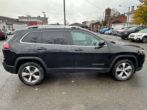 Used 2021 Jeep Cherokee Limited image 6