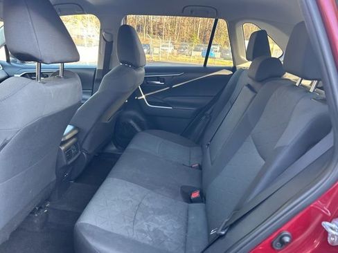 Used 2023 Toyota RAV4 XLE image 24