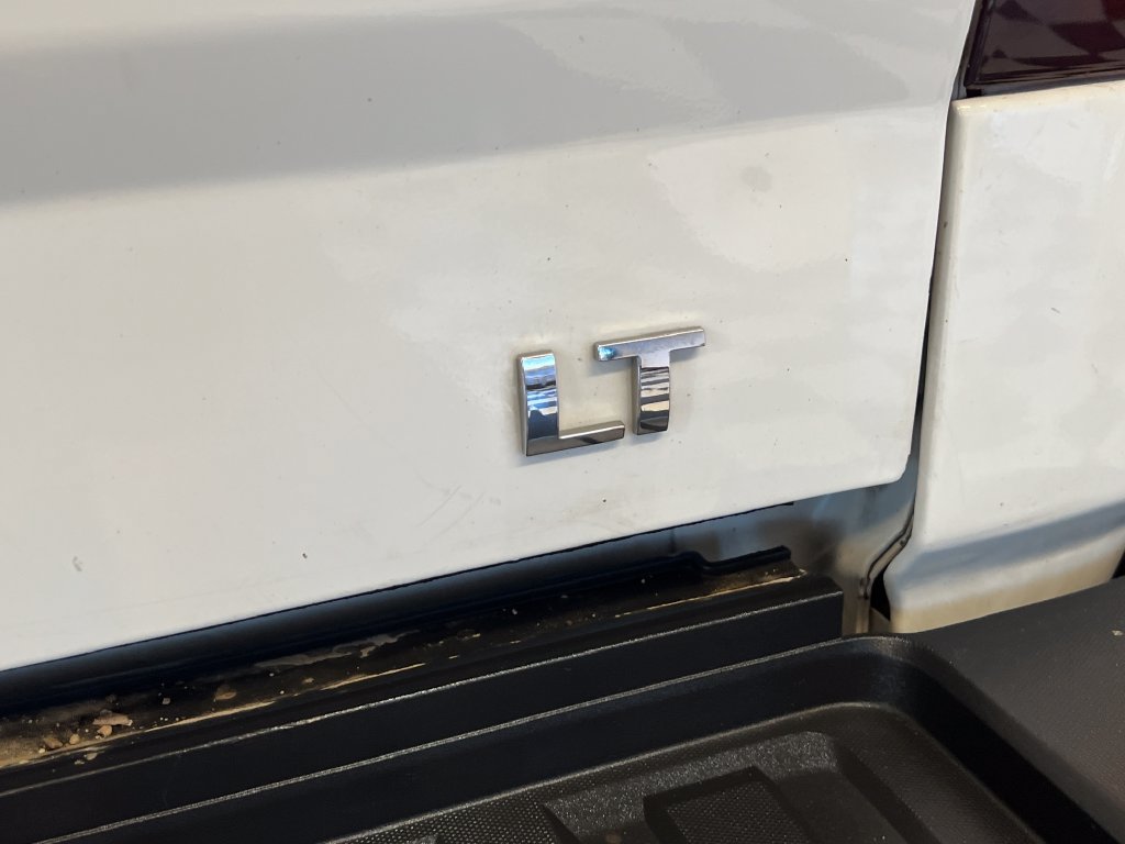 Used 2019 Chevrolet Silverado 2500 LT AWD/4WD image 18