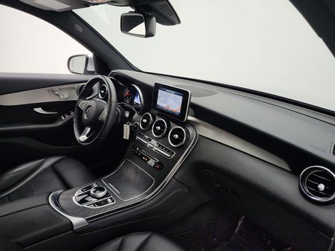 Used 2019 Mercedes-Benz GLC 300 image 17