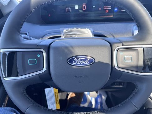 New 2025 Ford Expedition Max Active image 7