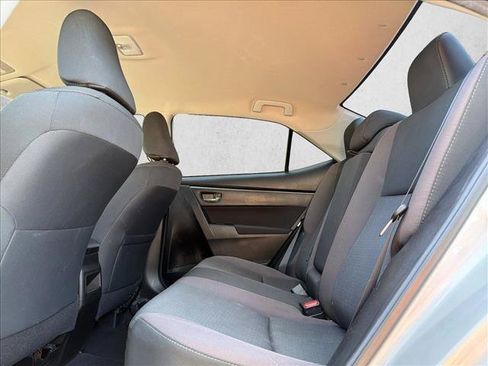 Used 2018 Toyota Corolla LE FWD image 21