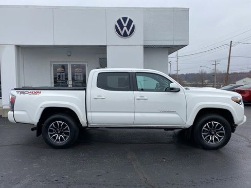 Used 2023 Toyota Tacoma TRD Sport image 6