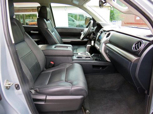 Used 2020 Toyota Tundra SR5 w/ SR5 Leather Package image 20