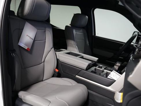 New 2026 Toyota Tundra Limited AWD/4WD image 29