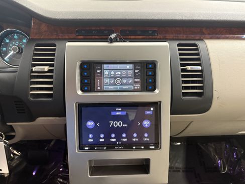 Used 2012 Ford Flex Limited FWD image 15