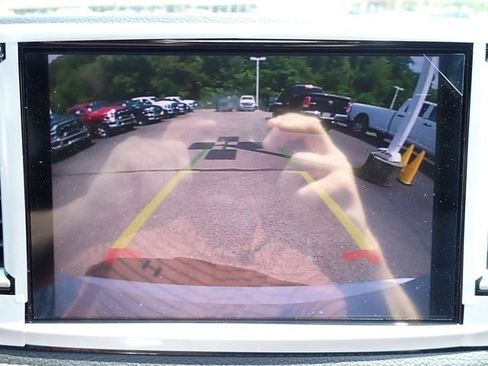 New 2025 Chrysler Pacifica Select image 20