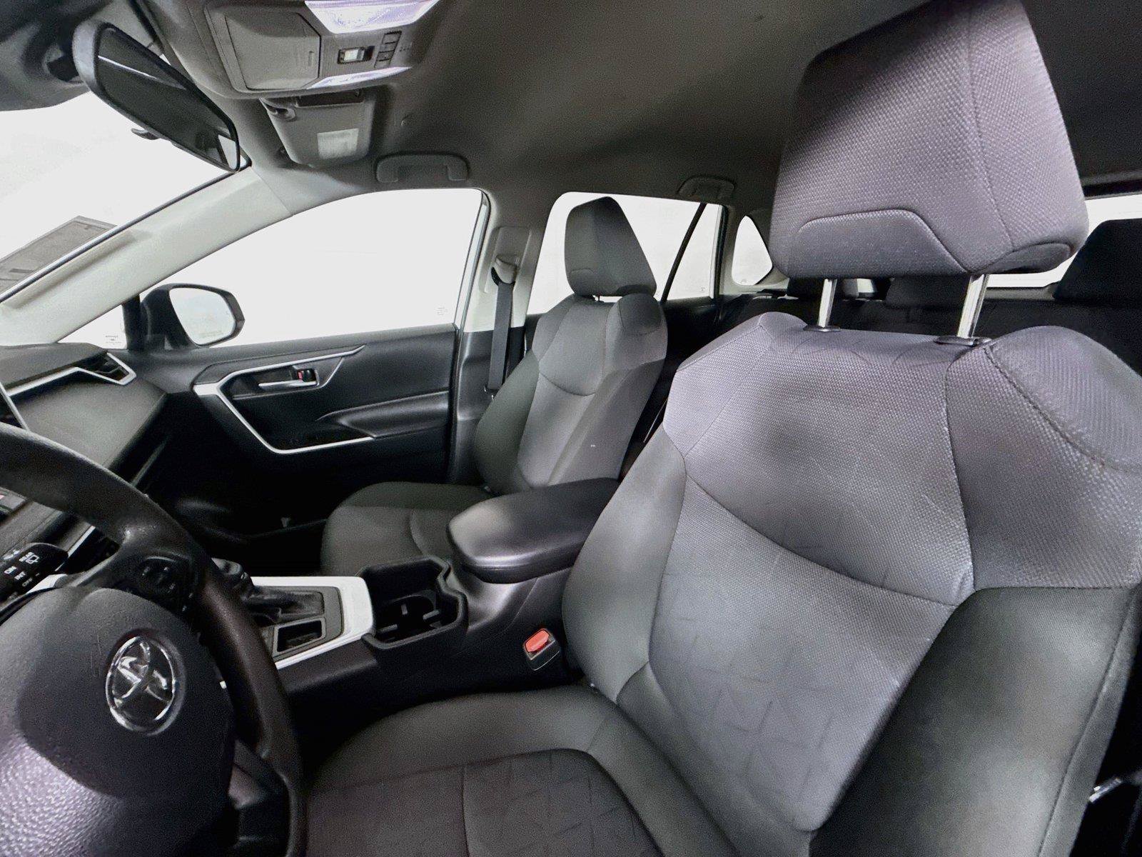 Certified 2025 Toyota RAV4 XLE AWD/4WD image 3