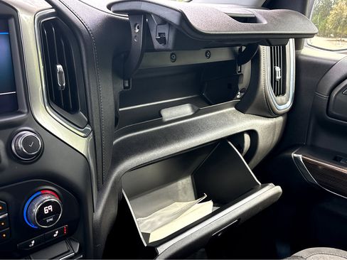 Used 2021 Chevrolet Silverado 1500 LT image 18