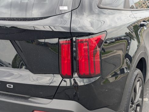 Used 2022 Kia Sorento SX Prestige AWD/4WD image 12