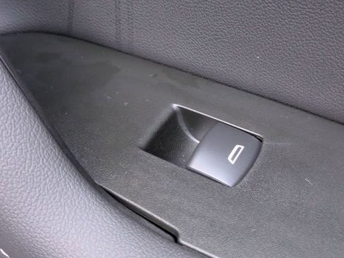 New 2025 Chevrolet Blazer LT image 33