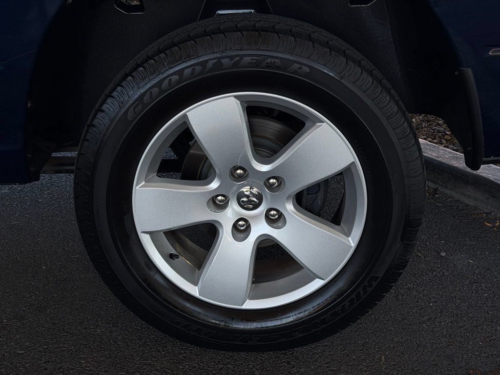 Used 2012 RAM 1500 Classic SLT w/ Popular Equipment Group AWD/4WD image 42