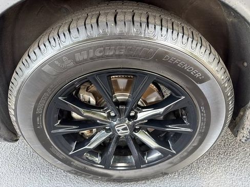 Used 2025 Honda CR-V Sport-L image 11