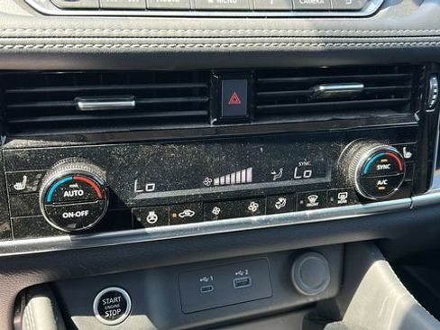 Certified 2023 Nissan Rogue SL AWD/4WD image 17